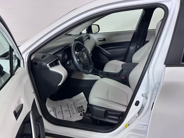 Used 2023 Toyota Corolla Cross L image 18