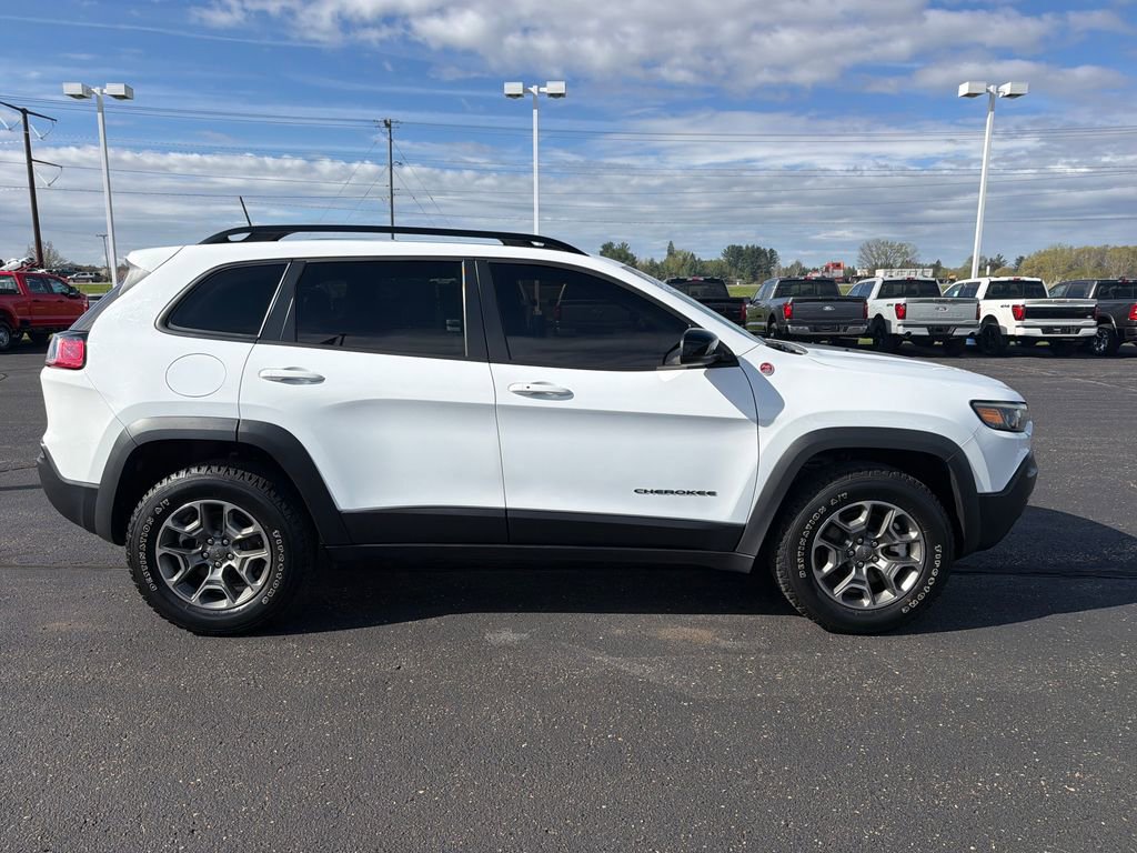 Used 2022 Jeep Cherokee Trailhawk AWD/4WD image 6