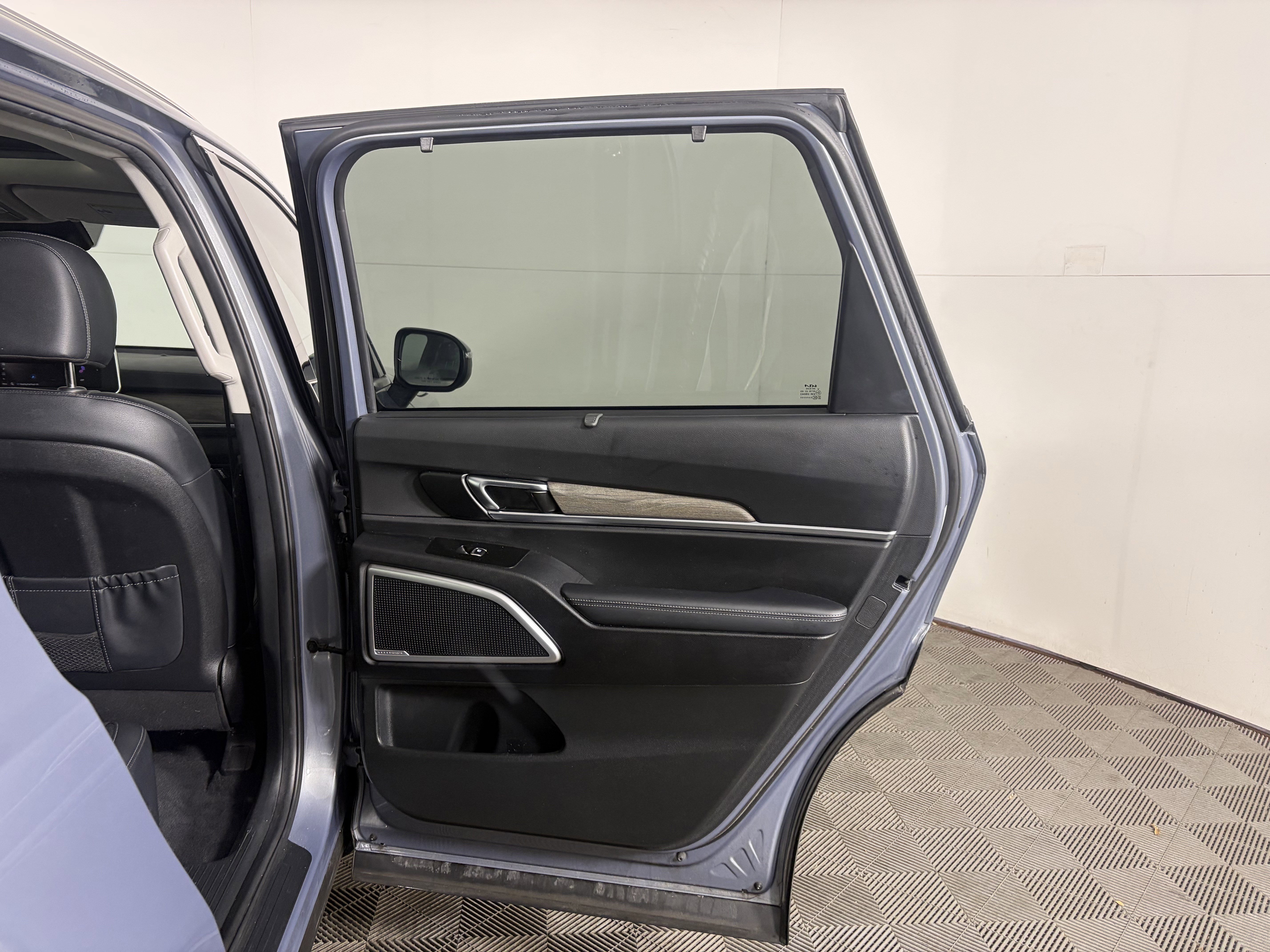 Used 2022 Kia Telluride EX w/ EX Premium Package image 41