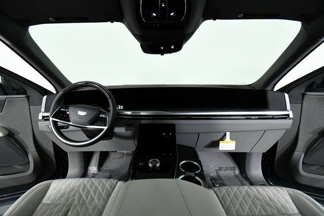 New 2025 Cadillac Escalade IQ Sport 1 w/ LPO, ONYX Package AWD/4WD image 25