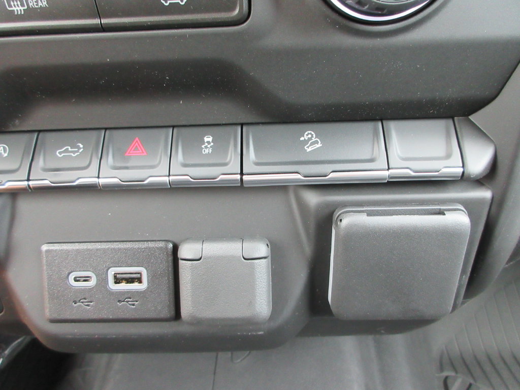 New 2026 Chevrolet Silverado 1500 Custom Trail Boss w/ LPO, Dark Essentials Package AWD/4WD image 31