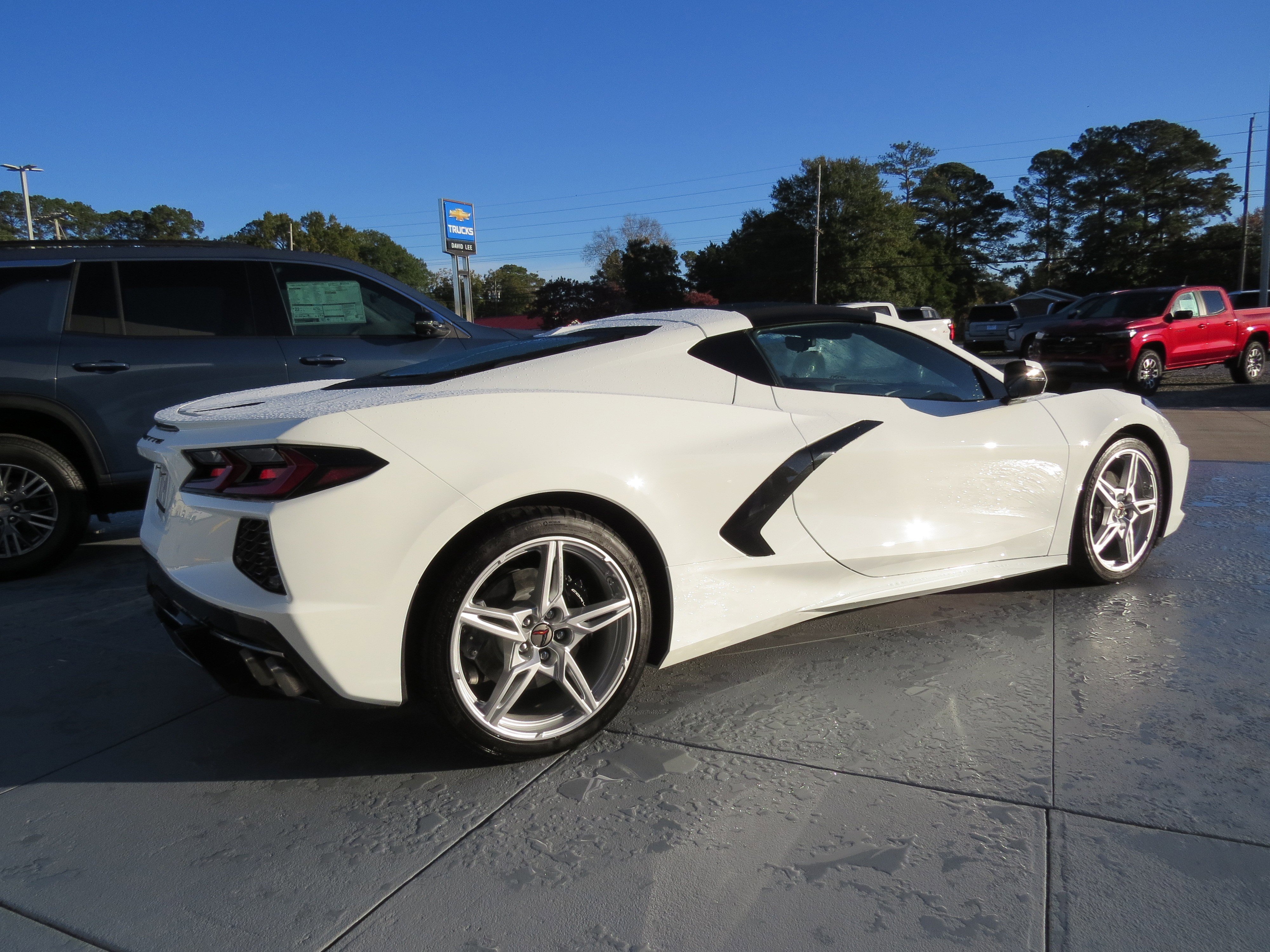 Used 2025 Chevrolet Corvette Stingray Coupe w/ 1LT image 6