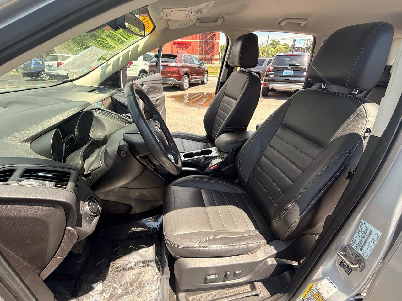 Used 2014 Ford Escape Titanium w/ Equipment Group 401A FWD image 11