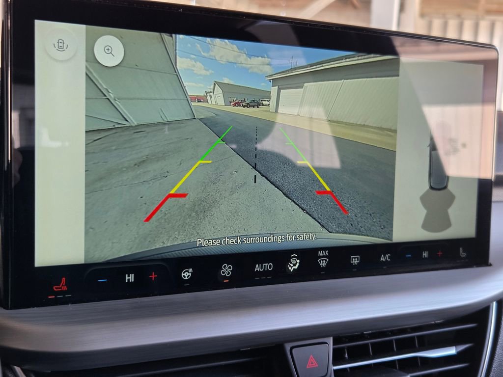 Used 2025 Ford Escape Platinum image 2