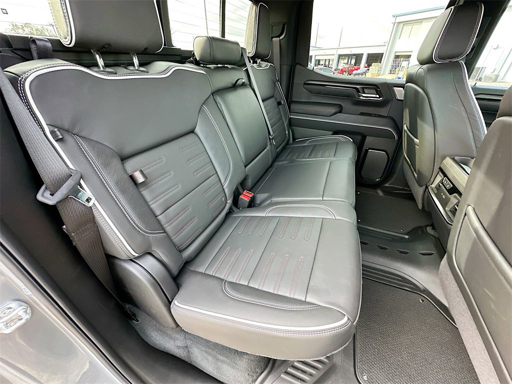 Certified 2025 GMC Sierra 1500 AT4X image 29
