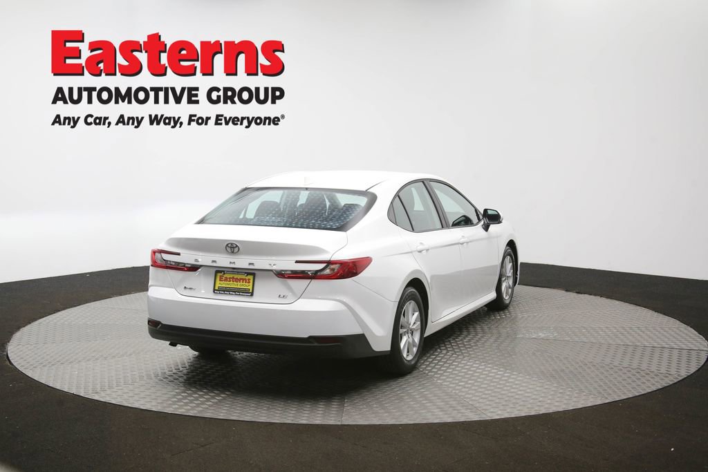 Used 2025 Toyota Camry LE image 40