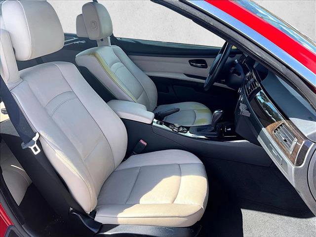 Used 2013 BMW 328i Convertible image 9