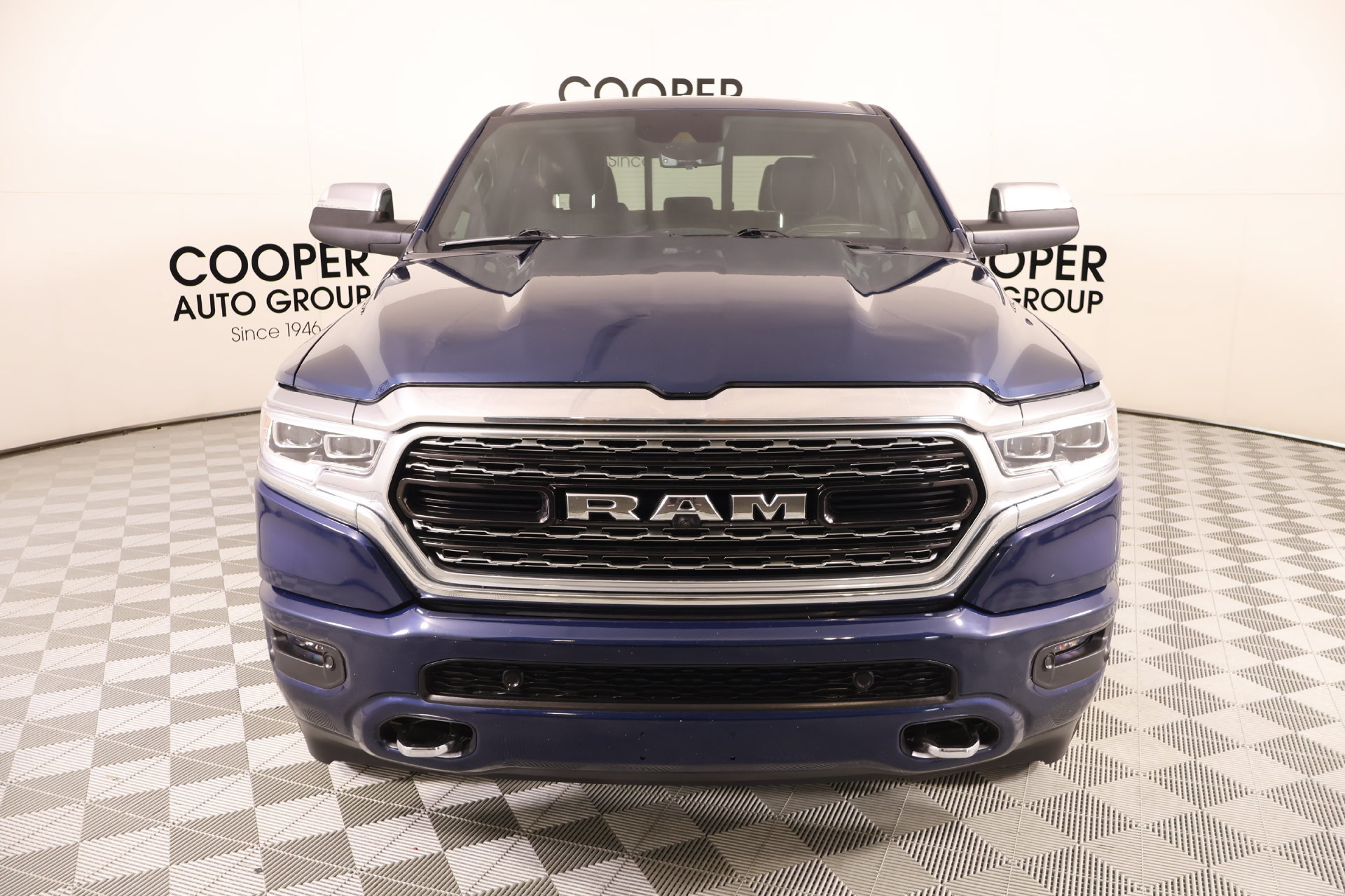 Used 2023 RAM 1500 Limited AWD/4WD image 10