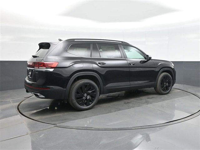 New 2026 Volkswagen Atlas SE image 7