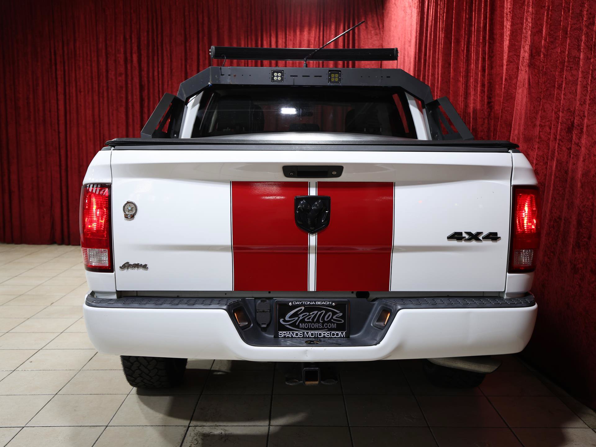 Used 2018 RAM 1500 Express w/ Express Value Package AWD/4WD image 10