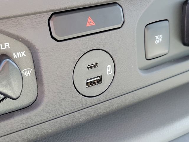 New 2027 Ford E-450 and Econoline 450 Super Duty w/ Power Equipment Group RWD image 14