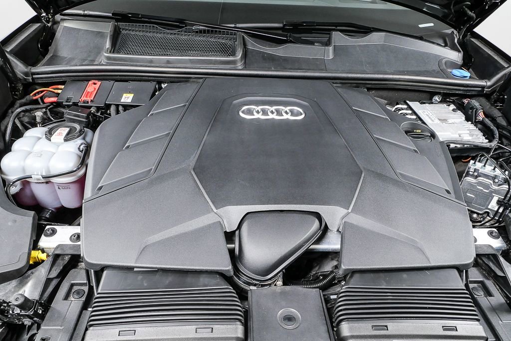 Used 2023 Audi Q8 Prestige w/ Prestige Package image 36