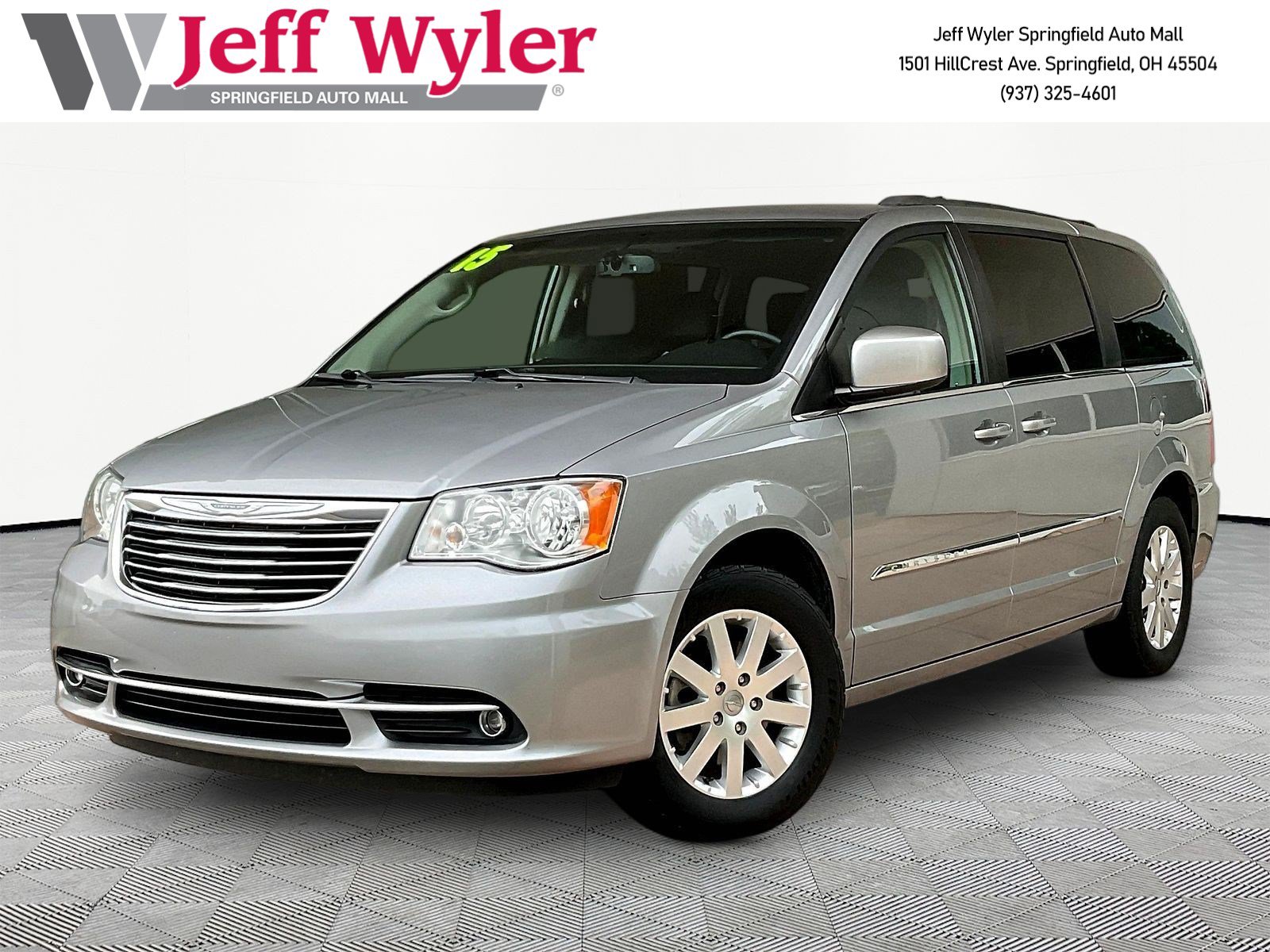 Used 2015 Chrysler Town & Country Touring