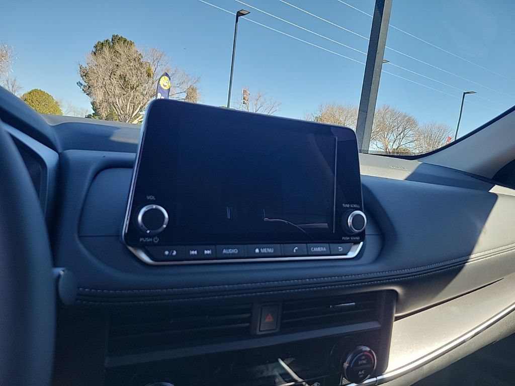 New 2026 Nissan Rogue SV FWD image 27