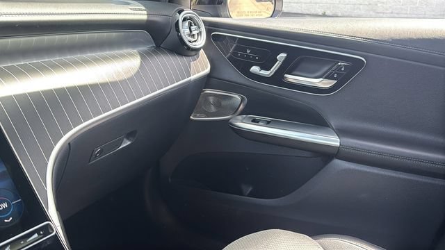 Certified 2025 Mercedes-Benz GLC 300 4MATIC image 33
