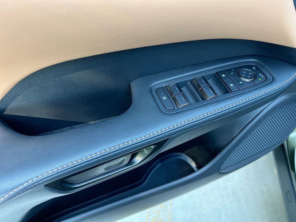 Certified 2025 Lexus RX 350 Premium w/ Accessory Package (Z1) image 11