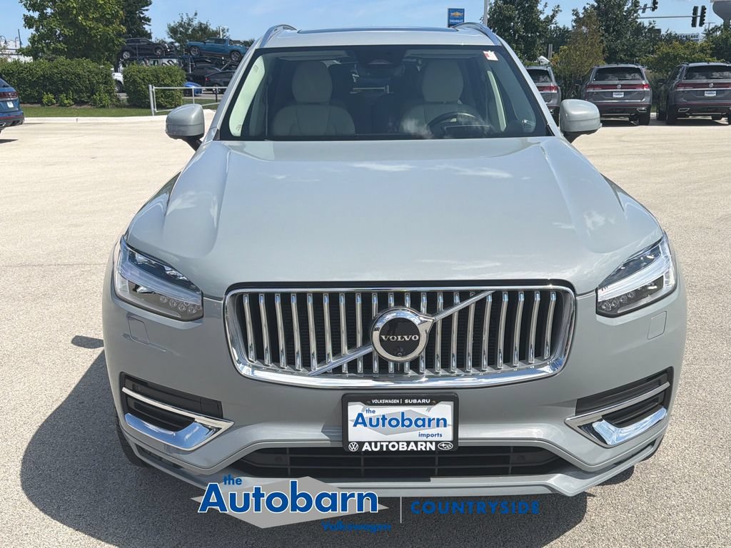 Used 2024 Volvo XC90 B6 Ultimate w/ Protection Package Premier AWD/4WD image 2