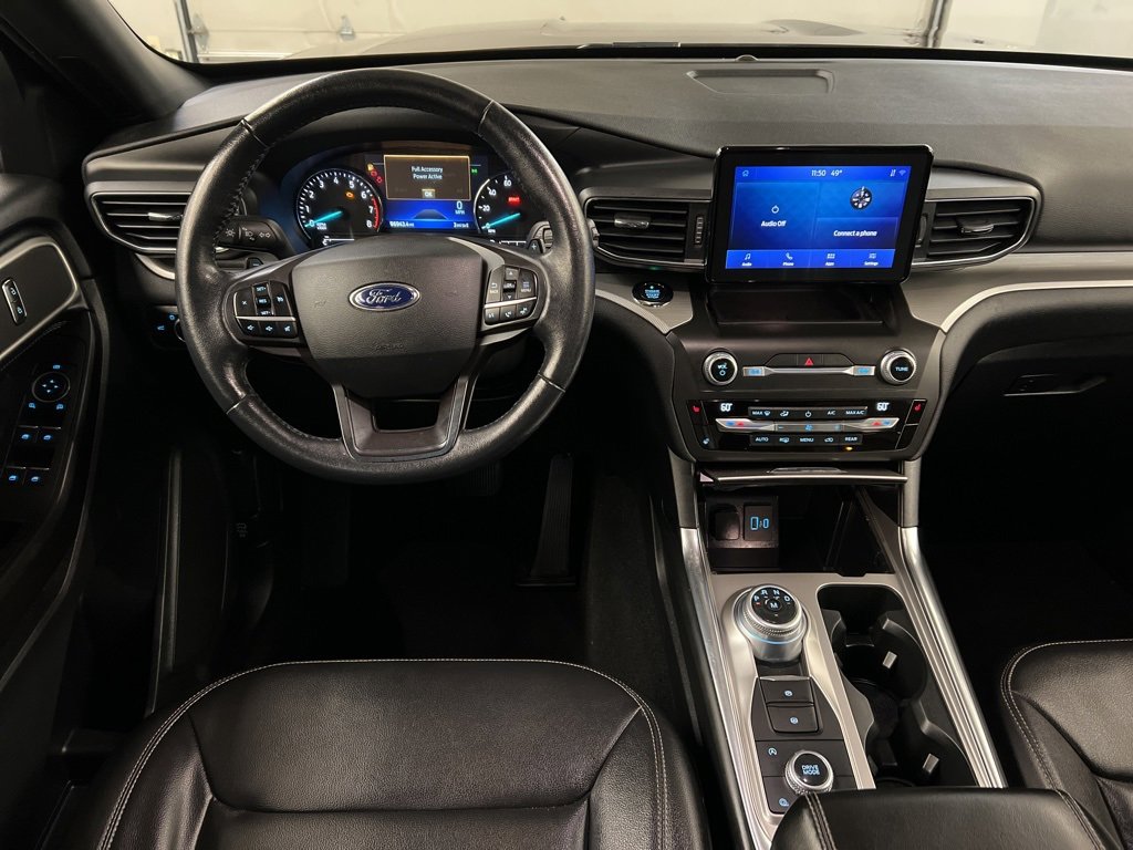 Certified 2020 Ford Explorer XLT w/ Equipment Group 202A image 7