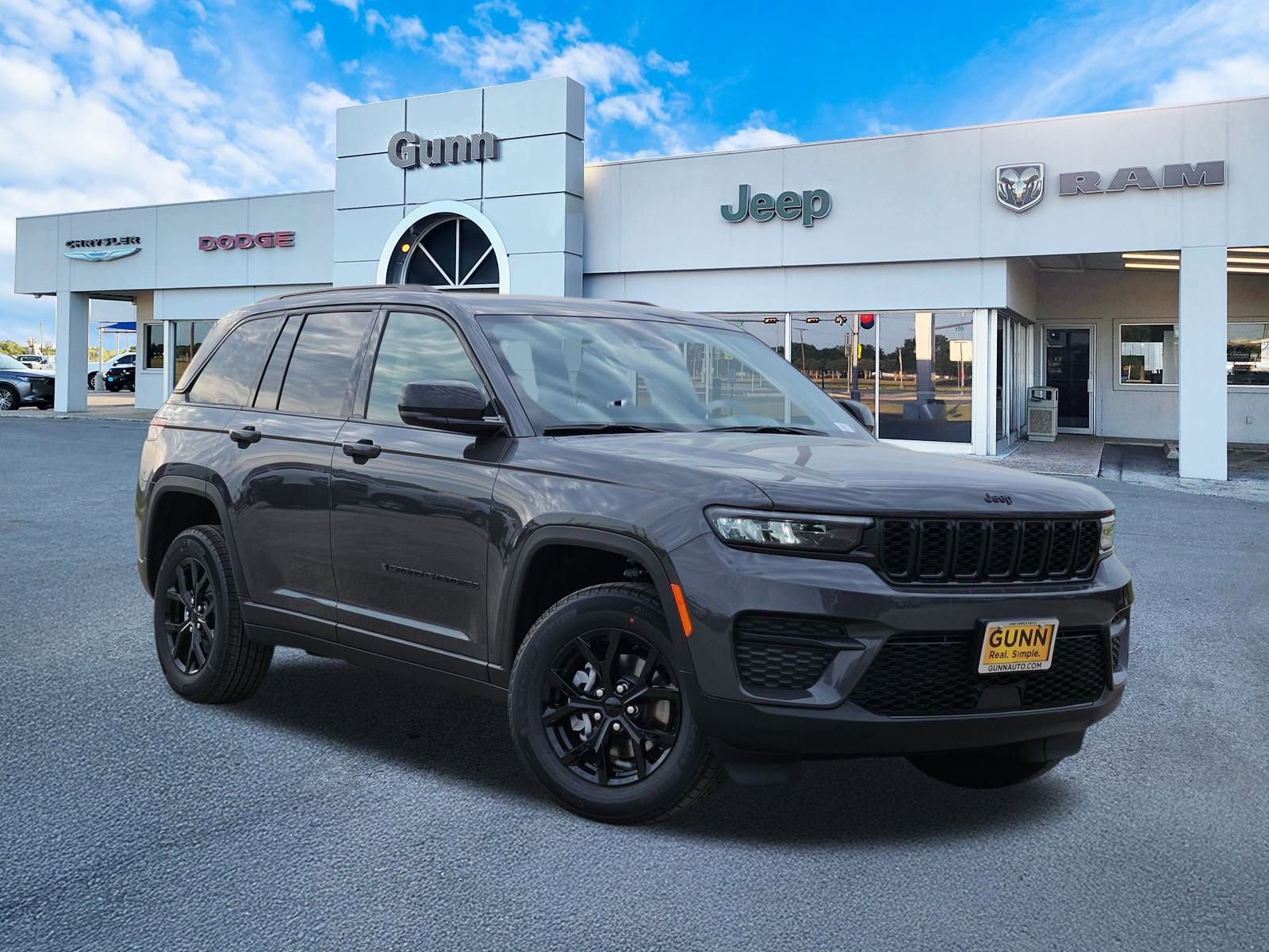 New 2025 Jeep Grand Cherokee Altitude
