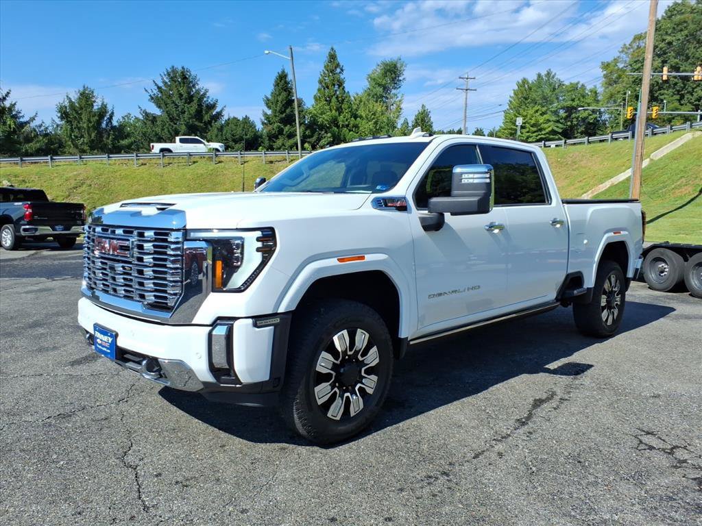 Used 2024 GMC Sierra 3500 Denali w/ Denali Reserve Package AWD/4WD image 8