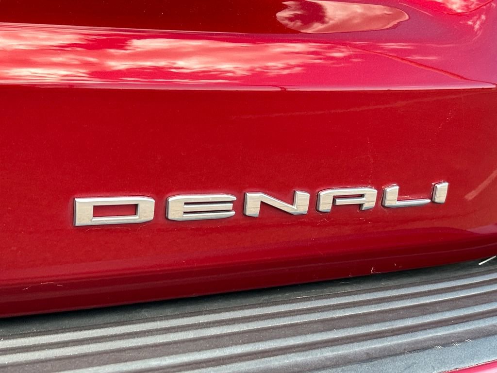 Used 2022 GMC Yukon Denali image 35