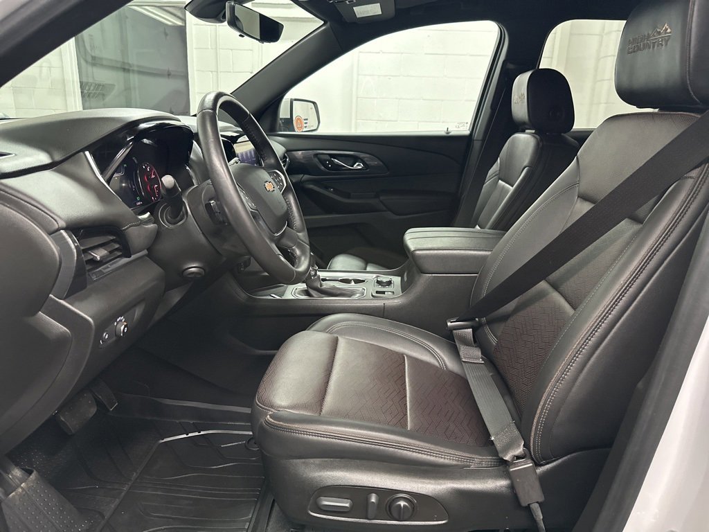 Used 2022 Chevrolet Traverse High Country image 18