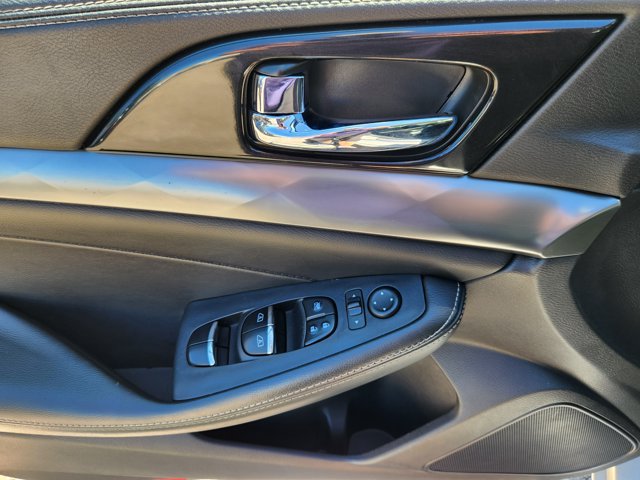 Certified 2019 Nissan Maxima 3.5 SV w/ Floor Mat Group FWD image 17