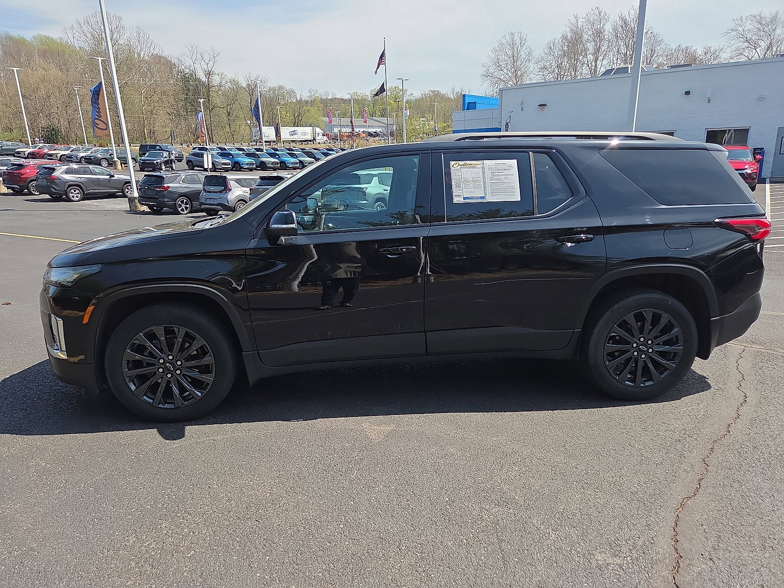 Used 2023 Chevrolet Traverse RS w/ LPO, Floor Liner Package AWD/4WD image 6