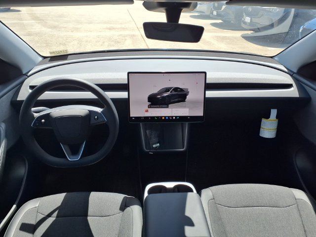 Used 2026 Tesla Model Y 2WD image 12