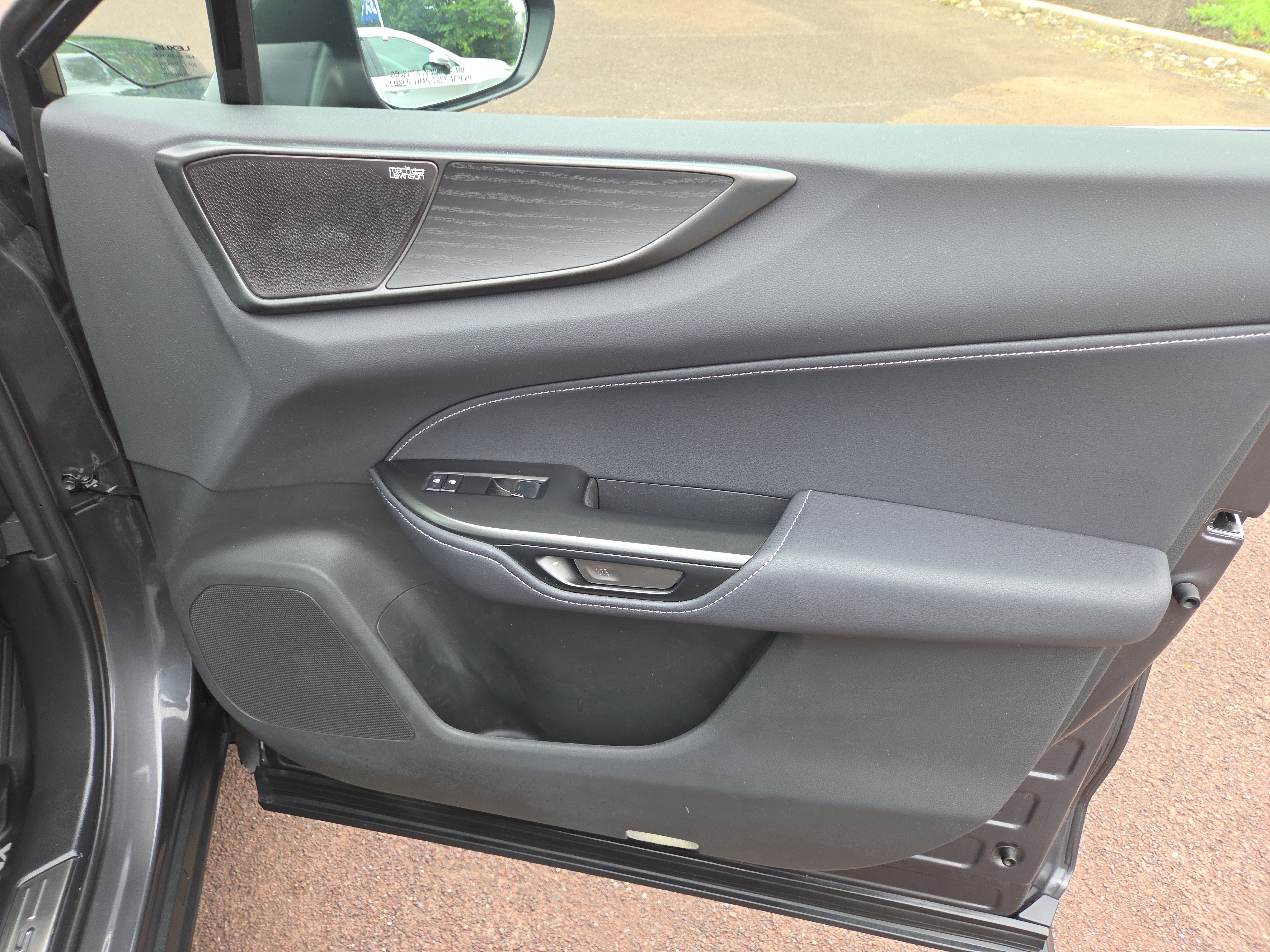 Certified 2025 Lexus NX 350h AWD w/ Accessory Package (2T) image 17