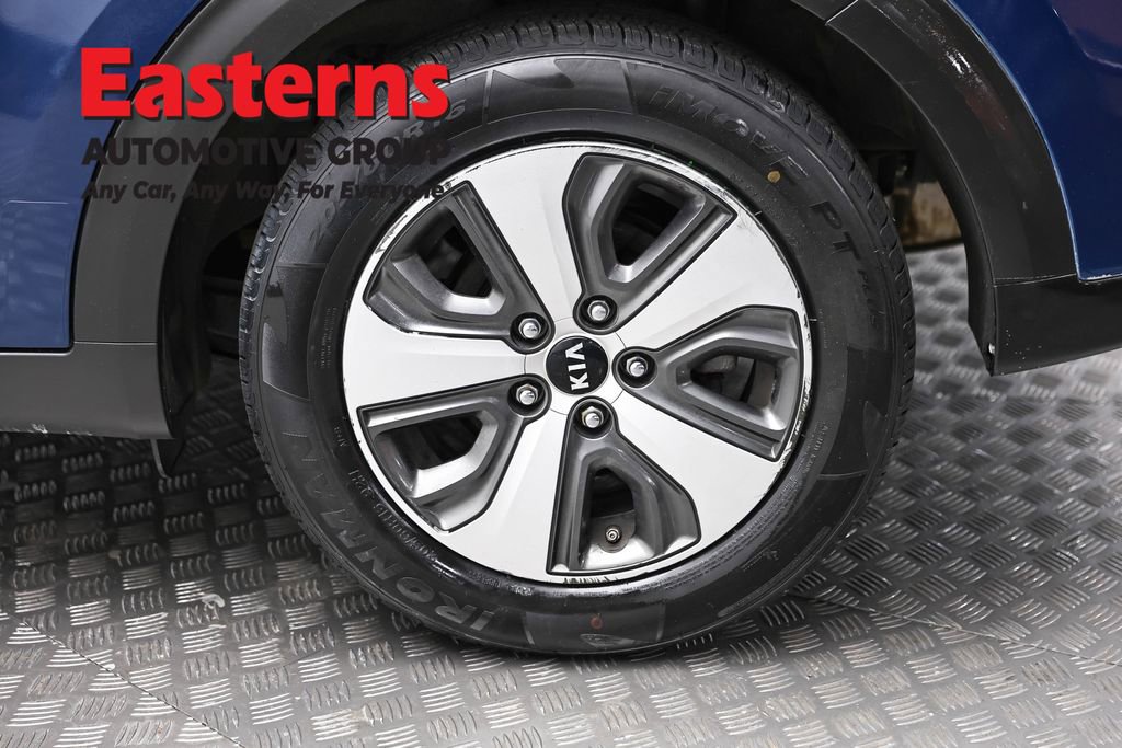 Used 2019 Kia Niro LX image 8