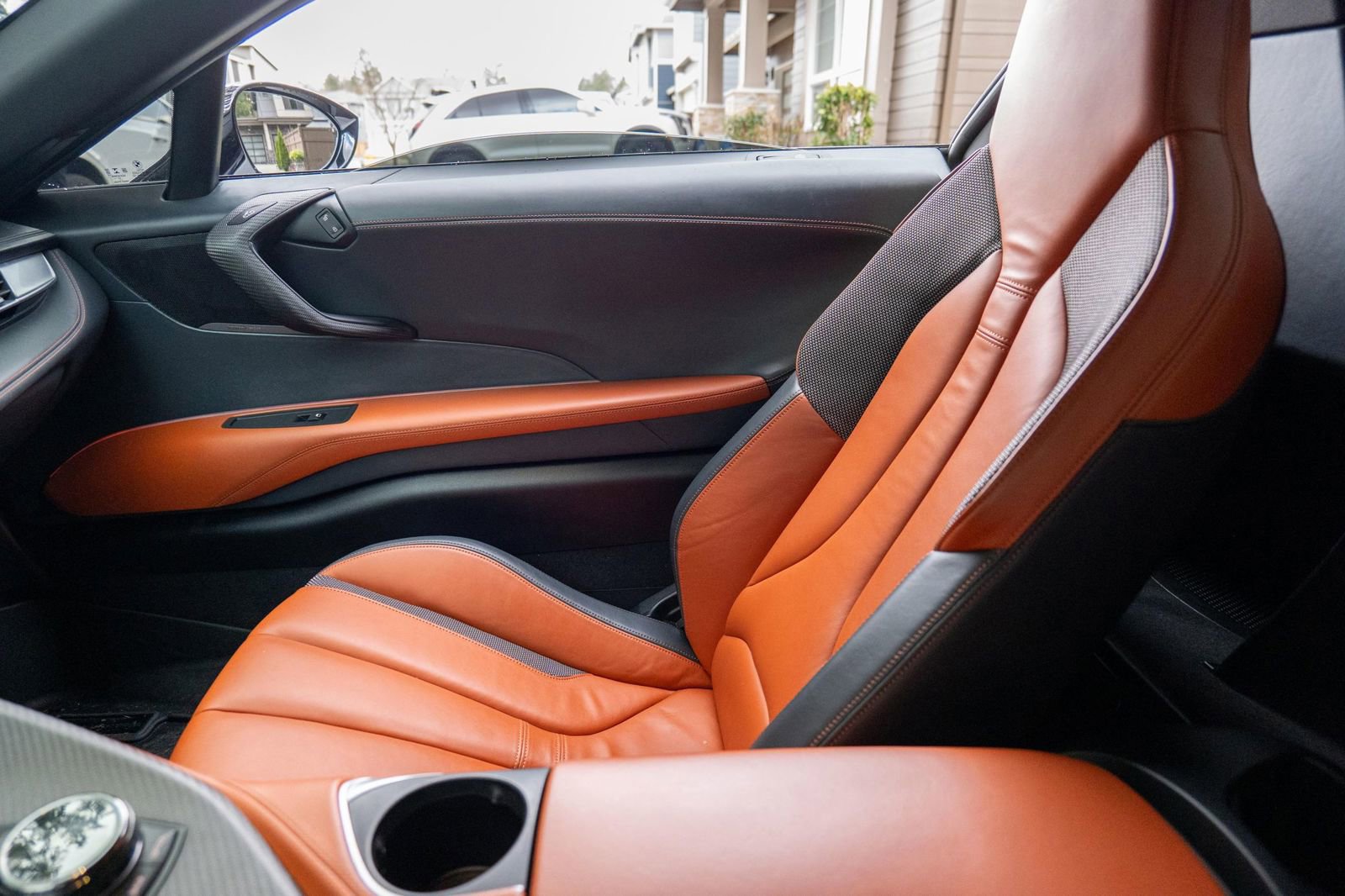 Used 2019 BMW i8 Roadster AWD/4WD image 33
