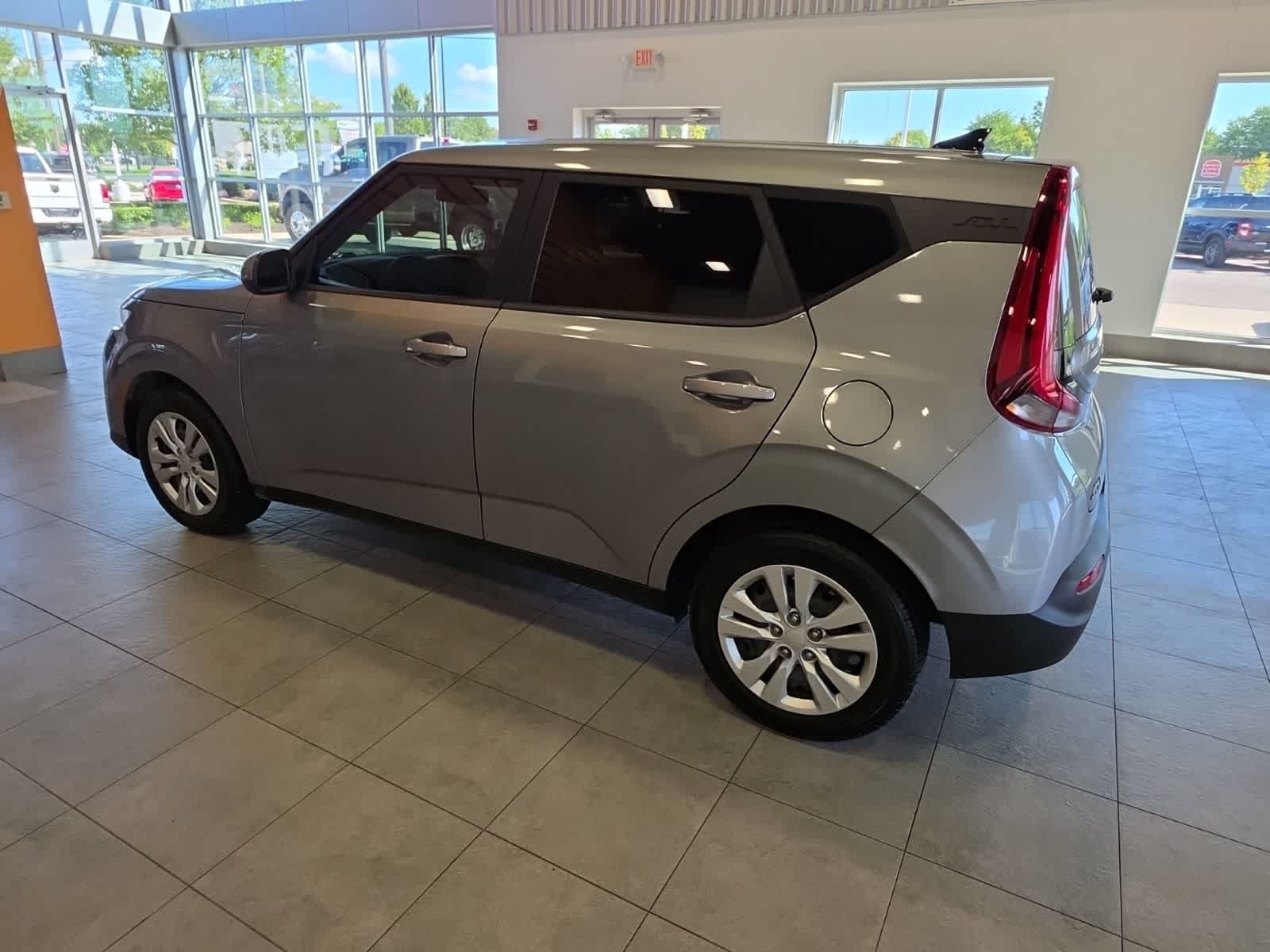 Used 2022 Kia Soul LX FWD image 14