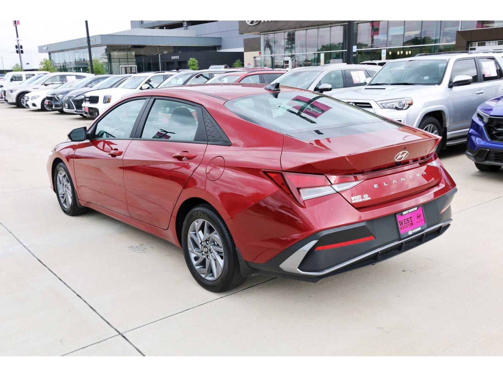 Certified 2024 Hyundai Elantra SEL FWD image 7