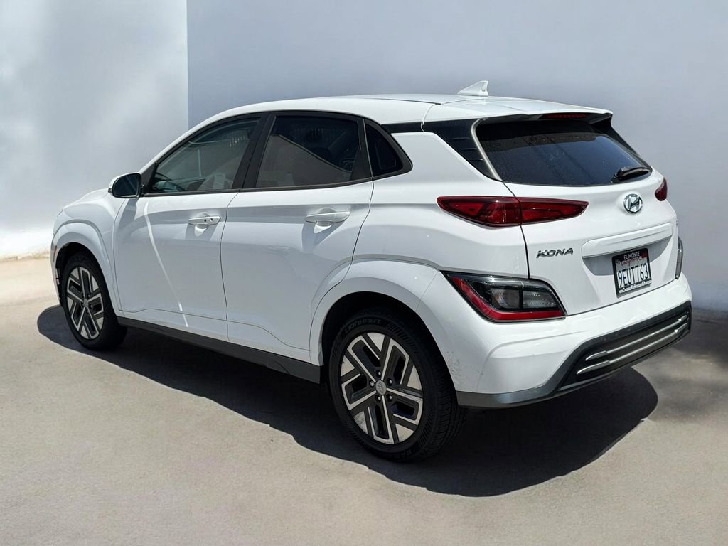 Used 2023 Hyundai Kona SE FWD image 5