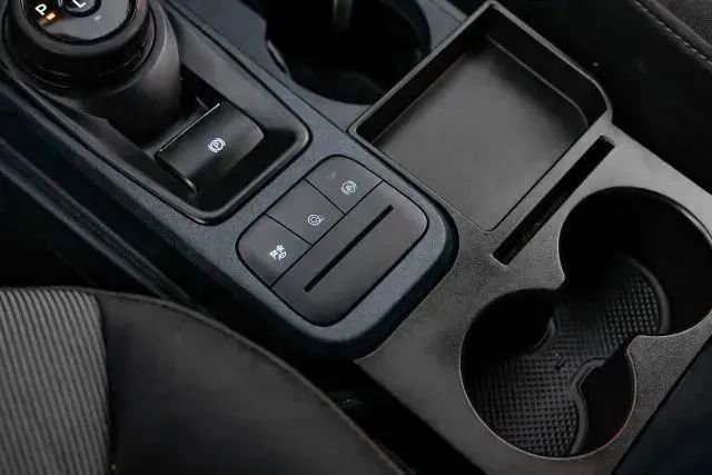 Used 2024 Ford Maverick XL image 30