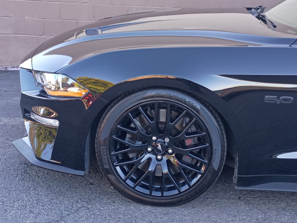 Used 2021 Ford Mustang GT Premium w/ GT Performance Package RWD image 9