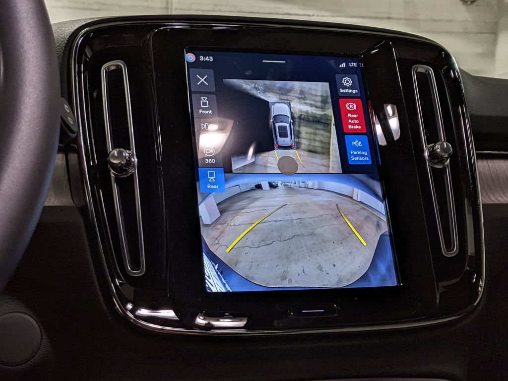 New 2026 Volvo EX40 Plus w/ Climate Package RWD image 18