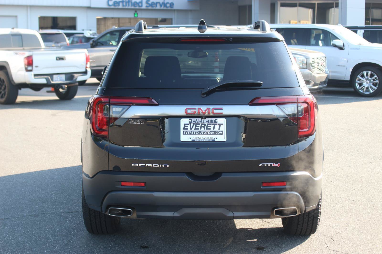 Used 2023 GMC Acadia AT4 AWD/4WD image 6