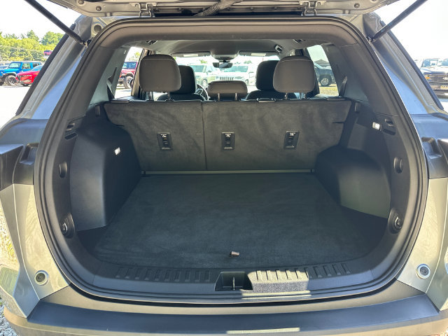 Certified 2025 Chevrolet Equinox LT w/ Safety and Technology Package AWD/4WD image 12
