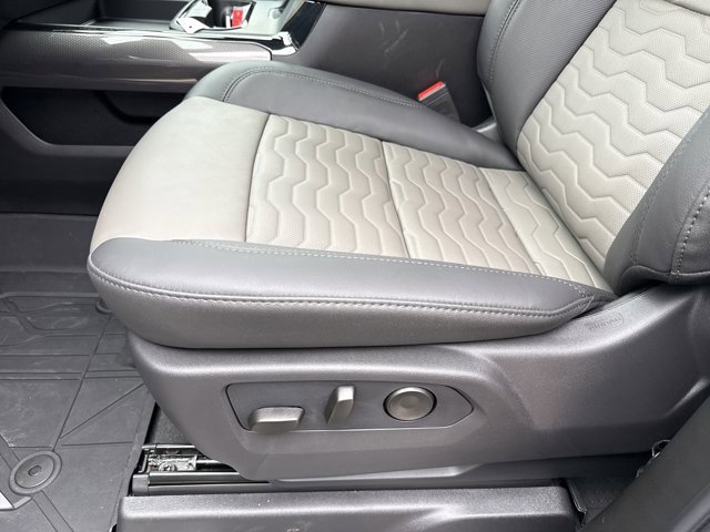 New 2026 Chevrolet Silverado 2500 ZR2 image 14