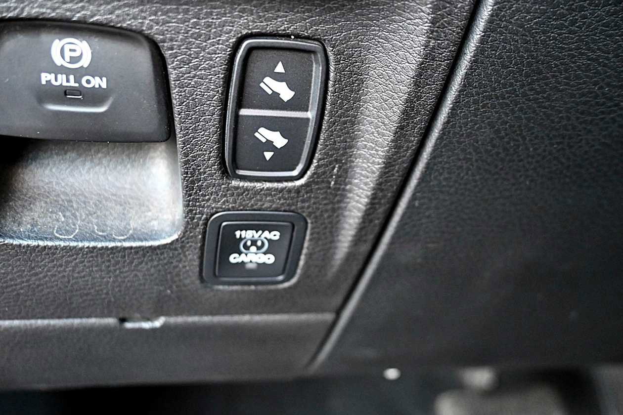 Used 2022 RAM 1500 Limited image 21