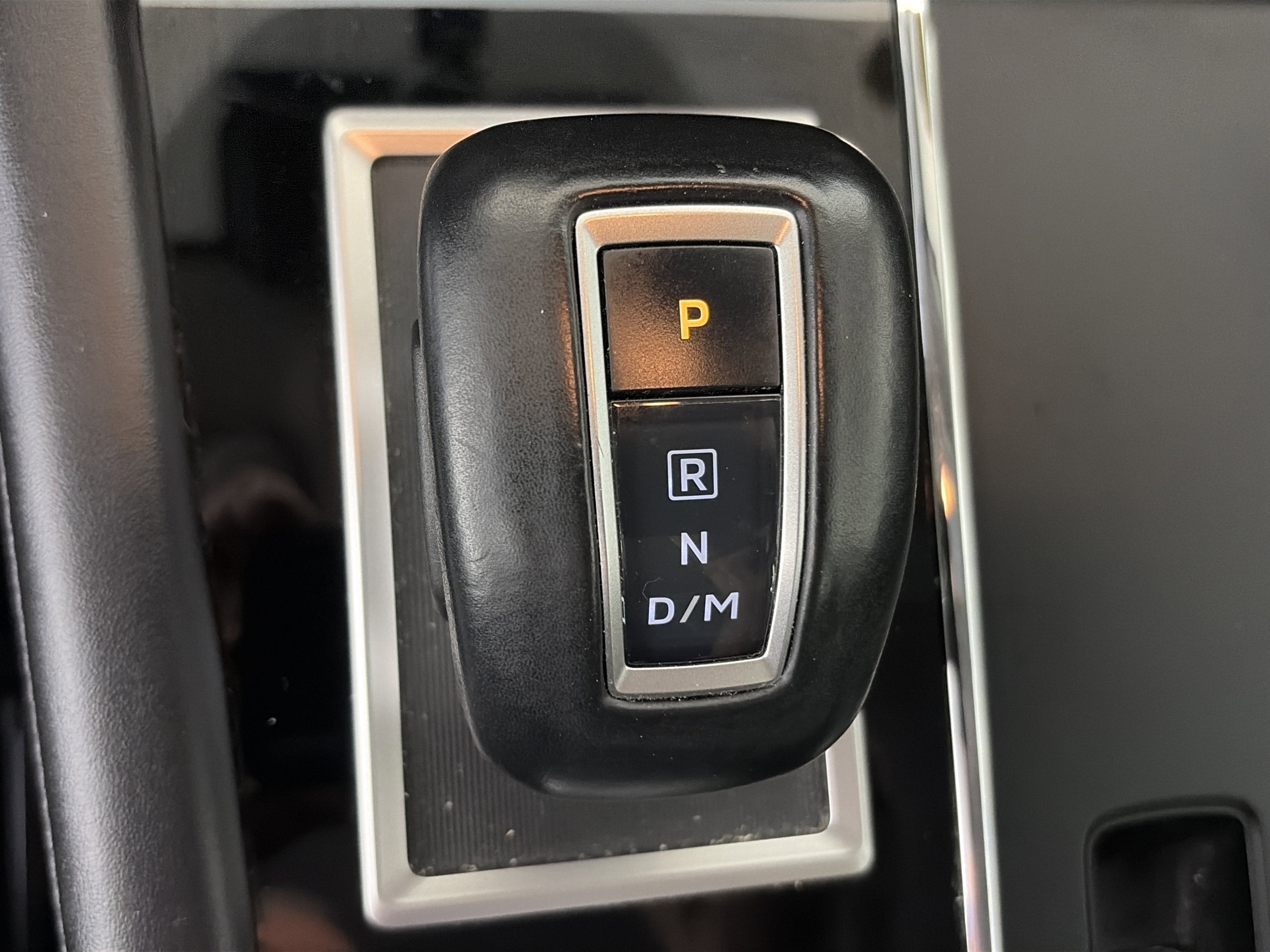 Used 2024 Mitsubishi Outlander SE AWD/4WD image 5