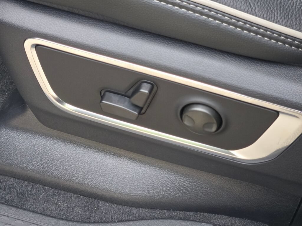 New 2027 RAM 1500 Laramie w/ Advanced Safety Group II AWD/4WD image 22
