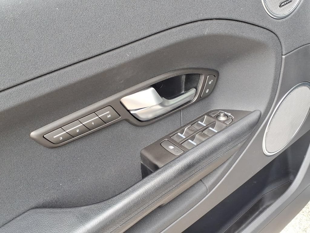 Used 2015 Land Rover Range Rover Evoque Pure Plus AWD/4WD image 9