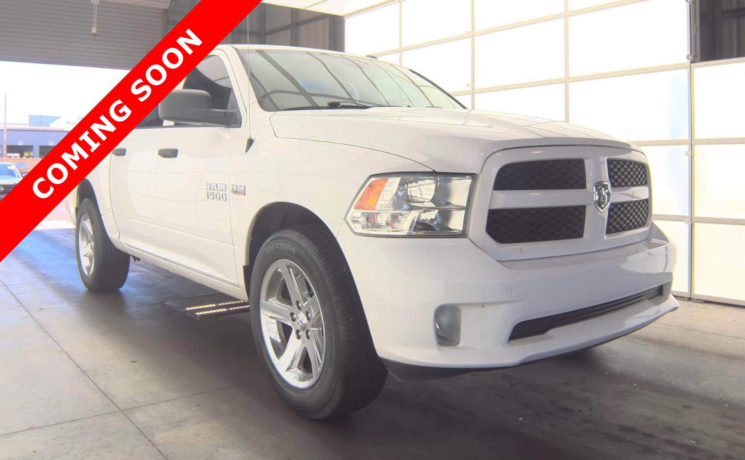 Used 2017 RAM 1500 Express w/ Express Value Package RWD image 3