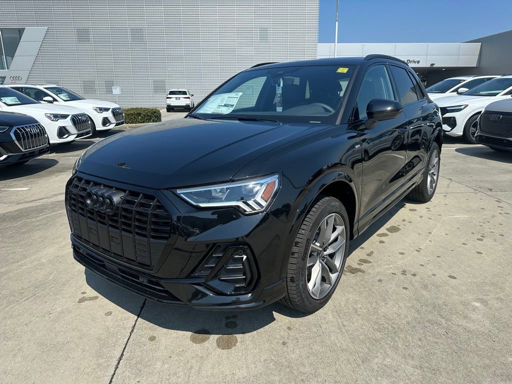 New 2025 Audi Q3 2.0T Premium