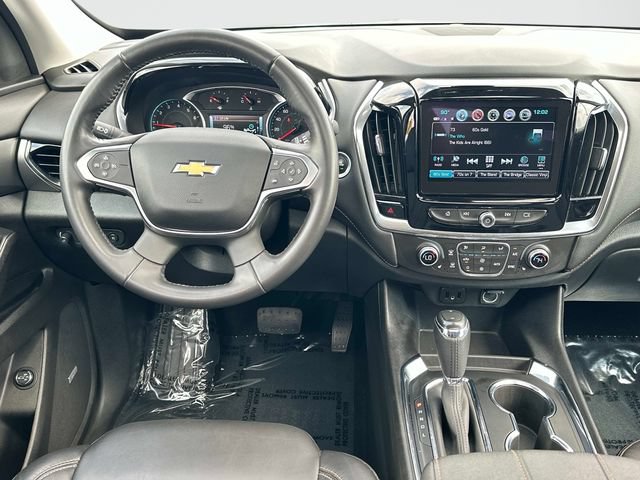 Used 2018 Chevrolet Traverse LT FWD image 2