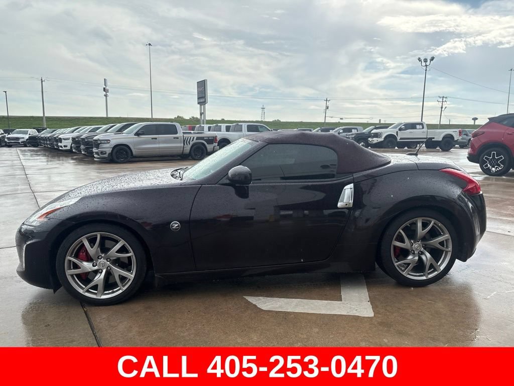 Used 2013 Nissan 370Z Touring w/ Sport Pkg RWD image 4