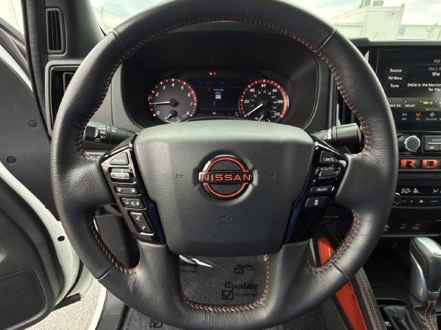 Used 2025 Nissan Frontier PRO-4X AWD/4WD image 13